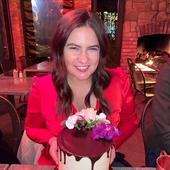 Meet your Posher, Phoebe - Picture 2 of 8